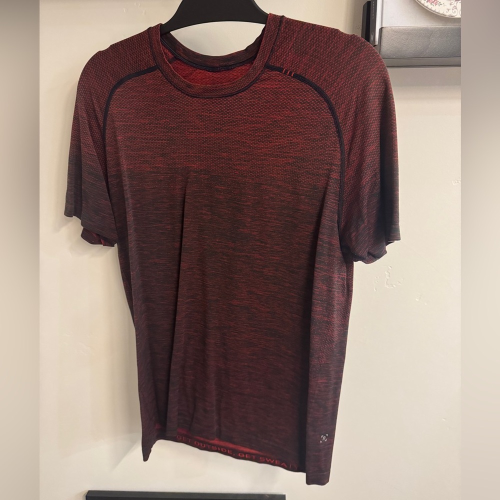 Men's Red Lululemon Metal Vent Tech